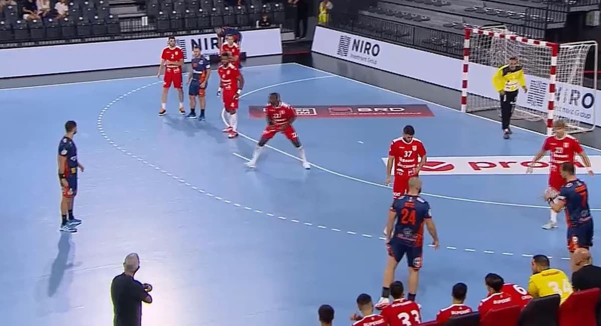 Finala Supercupei României: Dinamo - HC Buzău, ACUM, DGS 3 / Poli Timișoara a câștigat finala mică