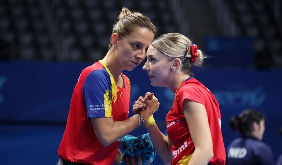 Finalul meciului care le-a dus pe Bernadette Szocs şi Eliza Samara în sferturi la dublu la China Sma