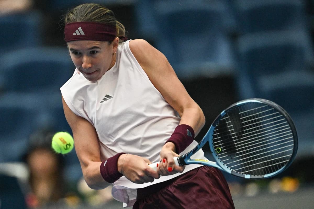 First WTA 1000 semifinal! Bartunkova beats Muchova in 67 minutes in Beijing
