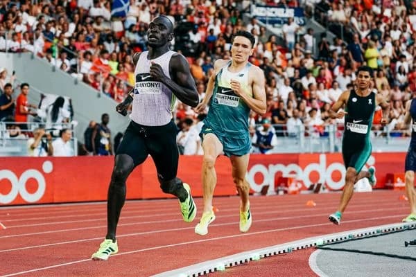 FLASH: Wanyonyi breaks world 1000m record with 2:11.83 in Monaco