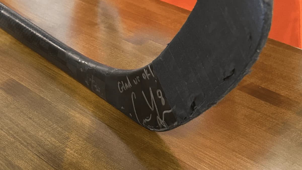 Flyers fan returns stick York tossed into crowd after OT series-winning goal