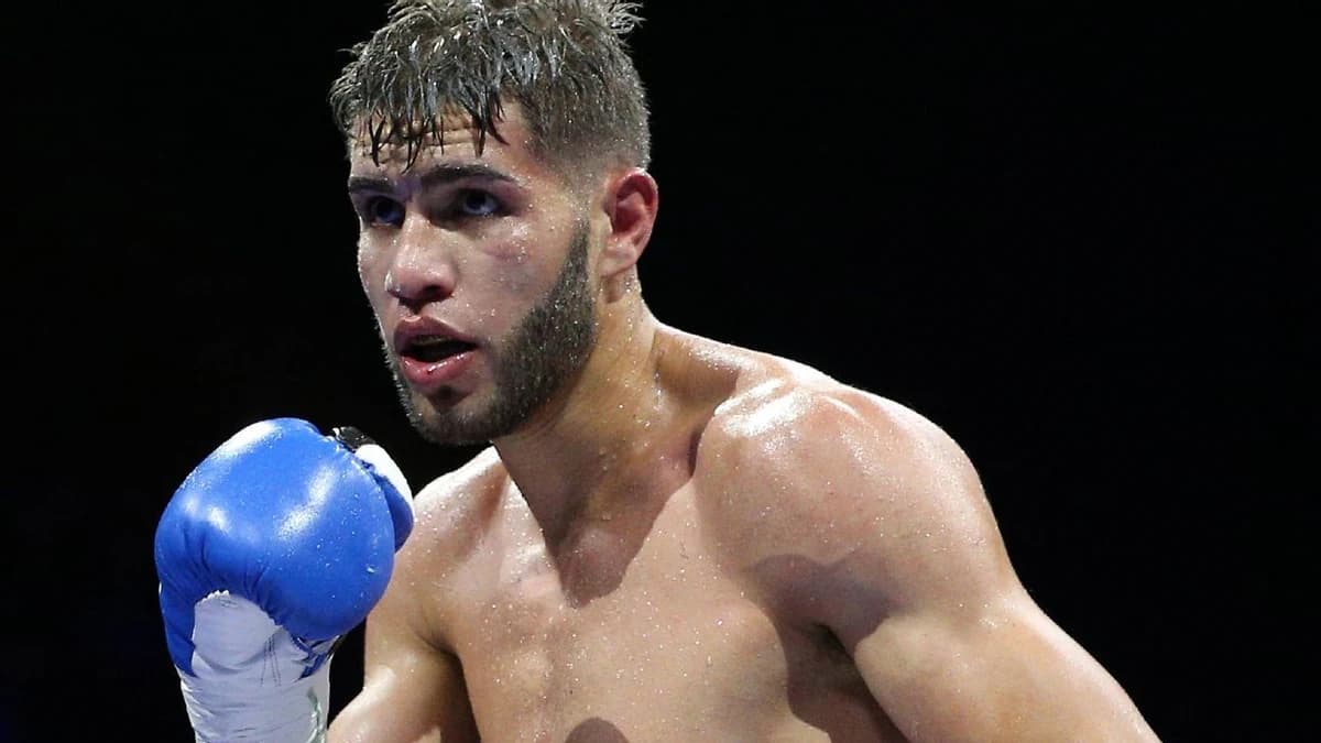 Former boxer Colon dies a decade after suffering brain injury