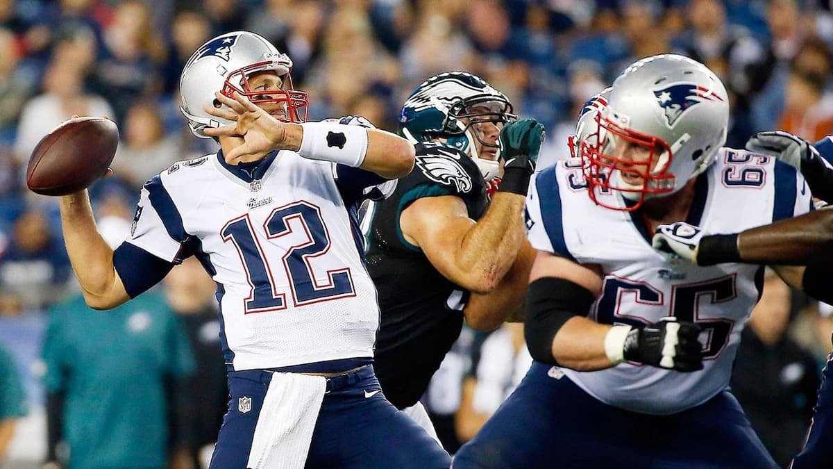 Former NFL guard Jordan Devey, 38, died by suicide, family says