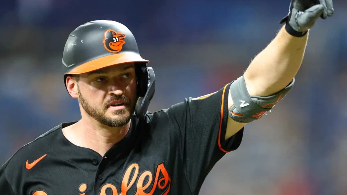 Former Orioles fan favorite slugger announces retirement from MLB