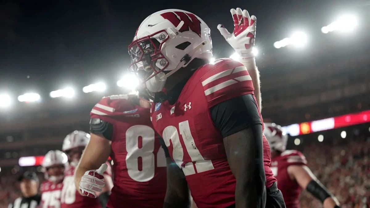Former Trojans back Bryan Jackson, Wisconsin upset No. 16 Southern California 24-7