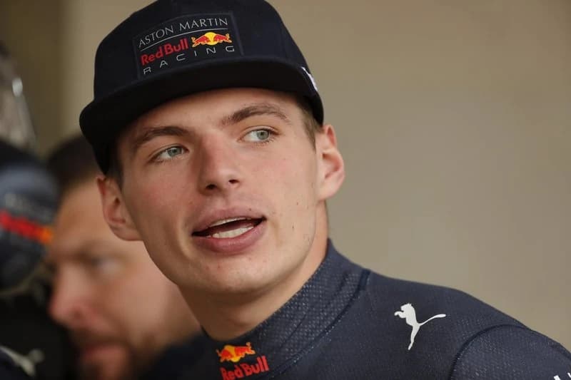 Formula 1: Max Verstappen a fost cel mai rapid în Singapore şi a obţinut al 50-lea pole position din