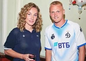 Fosta mare jucătoare de tenis, de nerecunoscut la evenimentul organizat la Moscova