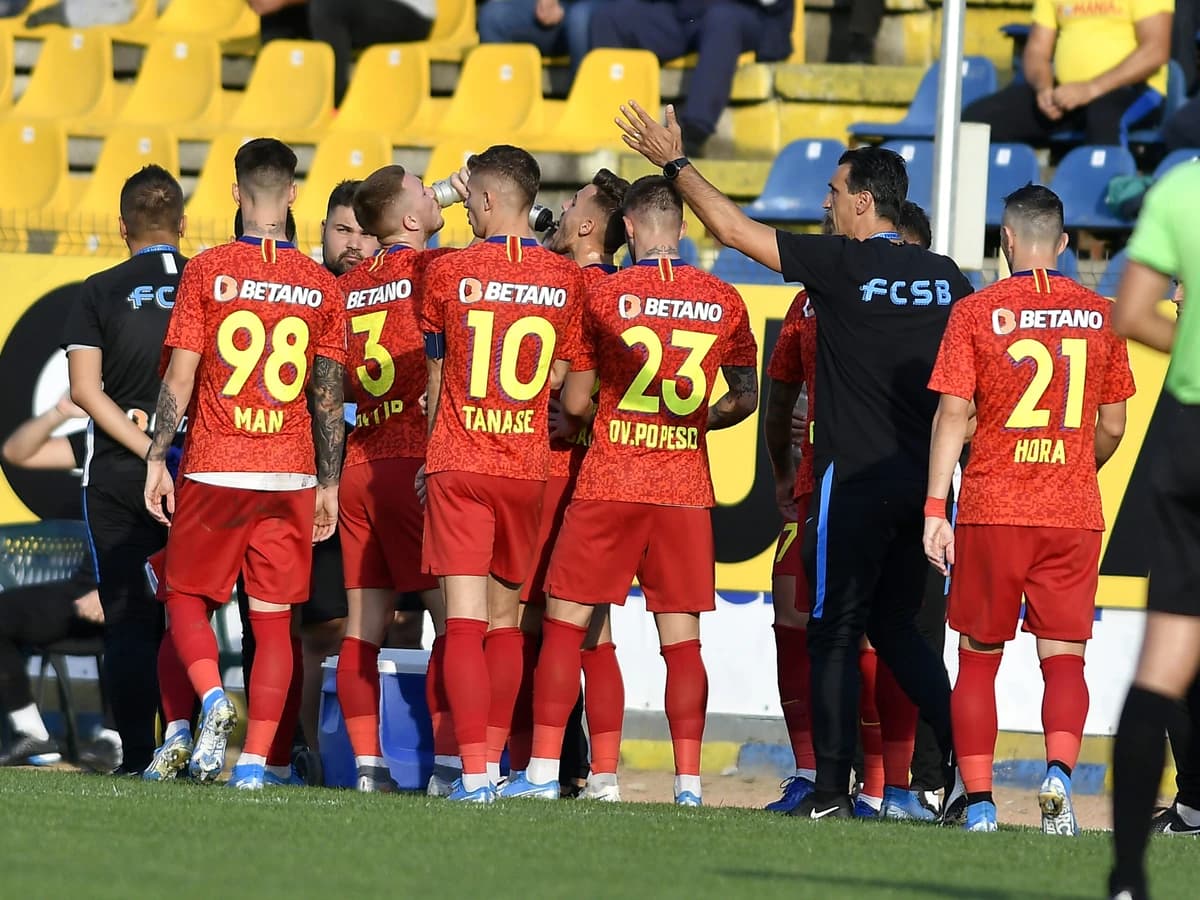 Fostul antrenor de la FCSB a fost demis. "Mult succes în carieră"