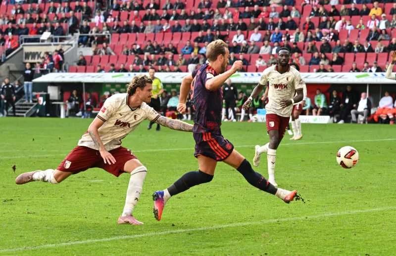 Fotbal: Bayern Munchen, doar o remiză cu Augsburg, în Bundesliga; bavarezii au primit gol după doar