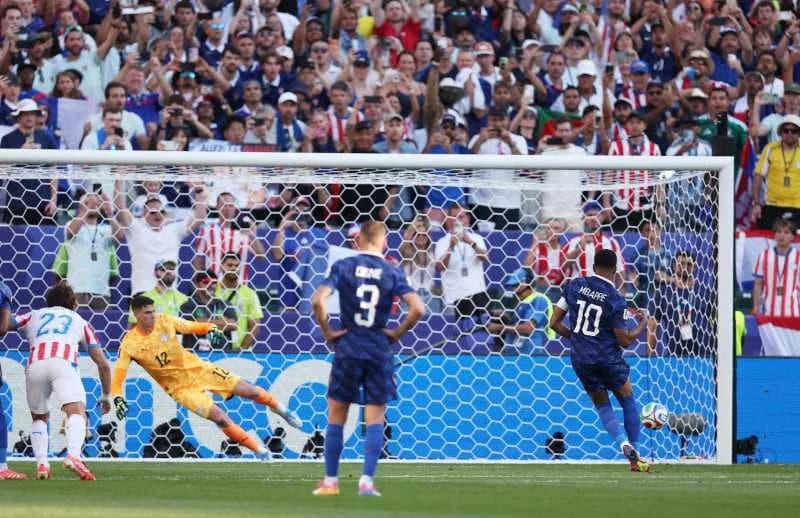 Fotbal - CM 2026: Franța, calificată în sferturi după o victorie la limită cu Paraguayul (1-0)