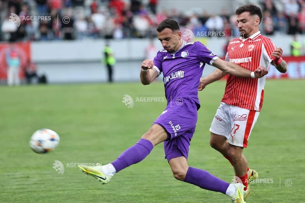 Fotbal: Dinamo a învins-o pe FC Argeș (2-1), în play-off-ul Superligii