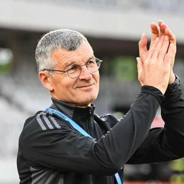 Fotbal: Ioan Ovidiu Sabău semnează cu Farul
