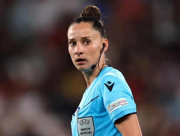 Fotbal: Iuliana Demetrescu în finala Ligii Campionilor la feminin