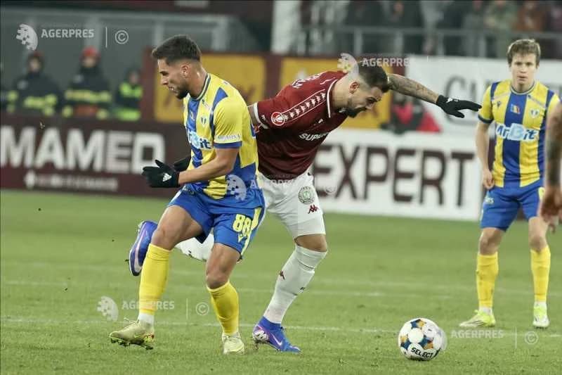 Fotbal: Rapid a învins-o pe Petrolul cu 2-0, la Ploiești, în Superligă