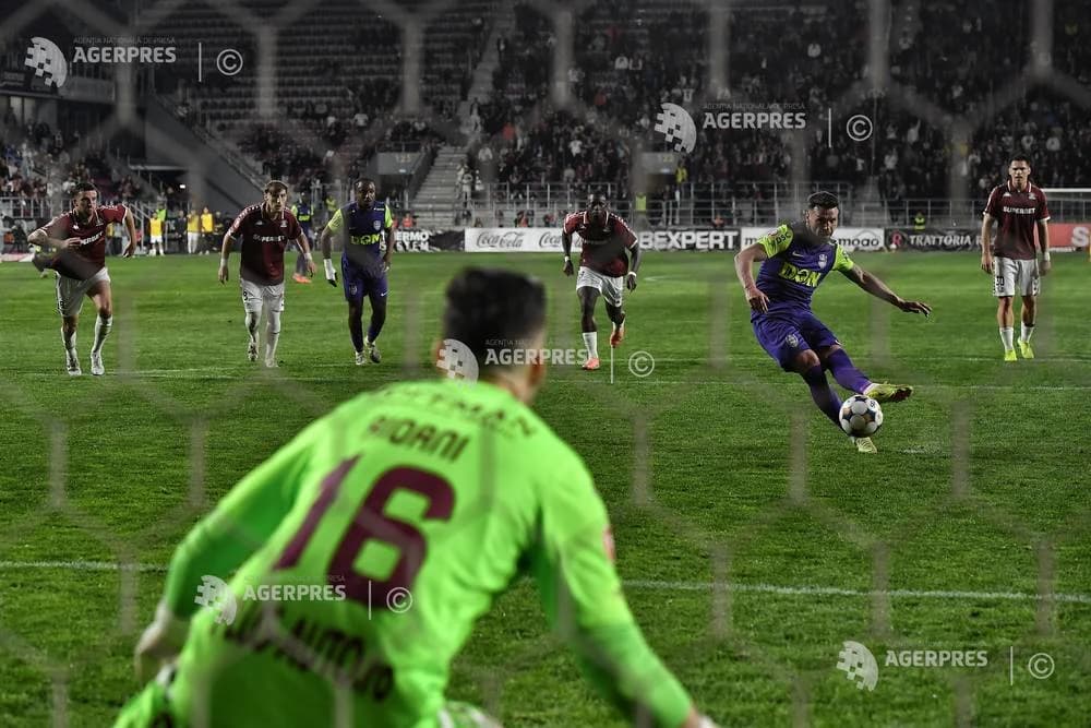 Fotbal: Rapid București, învinsă acasă de CFR Cluj (1-2), în play-off-ul Superligii