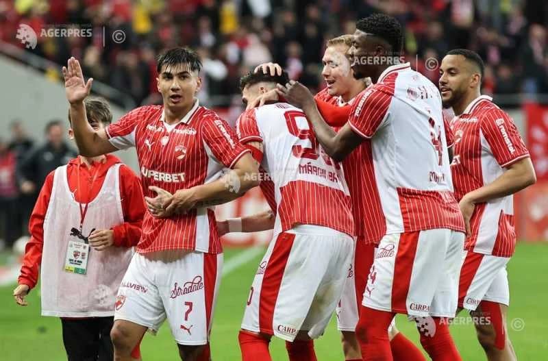 Fotbal: Victorie clară pentru Dinamo în Superligă, 4-0 cu FC Voluntari