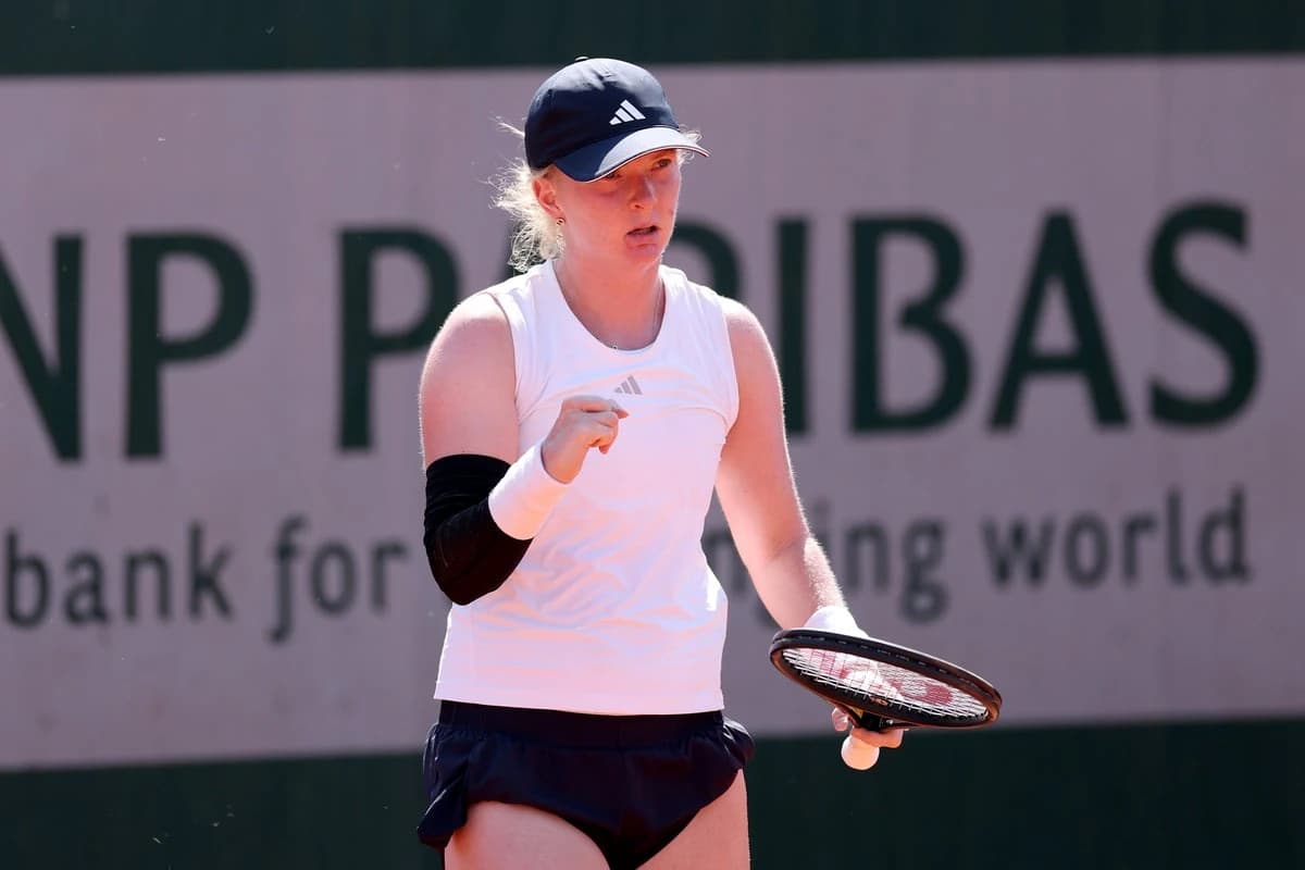 Fran Jones exits French Open as second-round fightback falls short