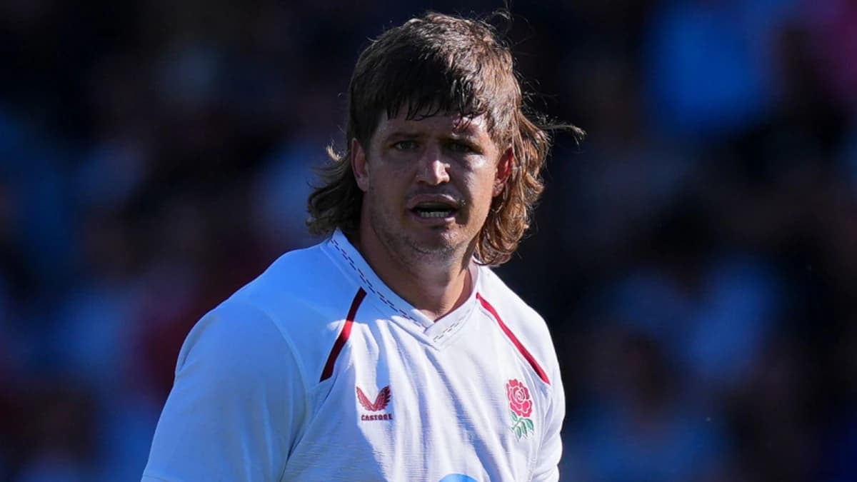 France 35-19 England: Benhard Janse van Rensburg makes debut for uncapped XV as costly errors lead t