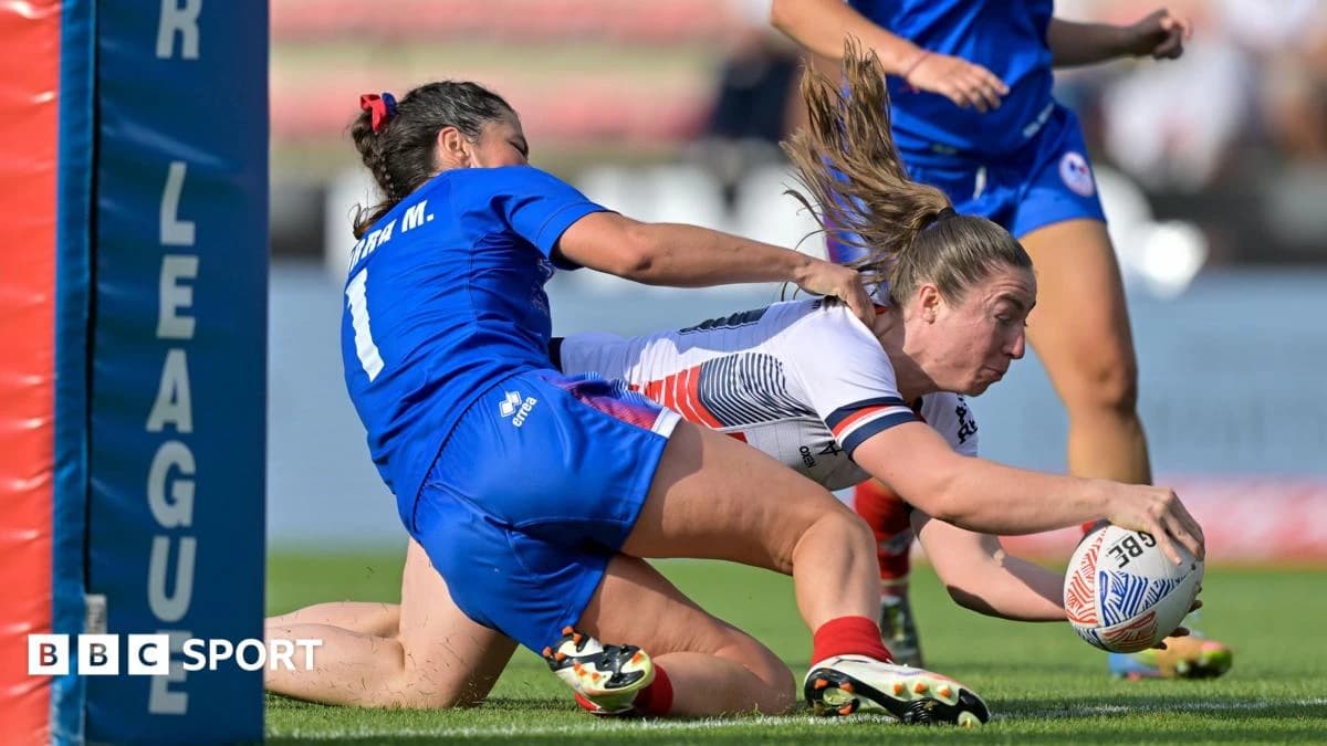 France 4-38 England: Lucy Murray & Ellise Derbyshire score two tries each