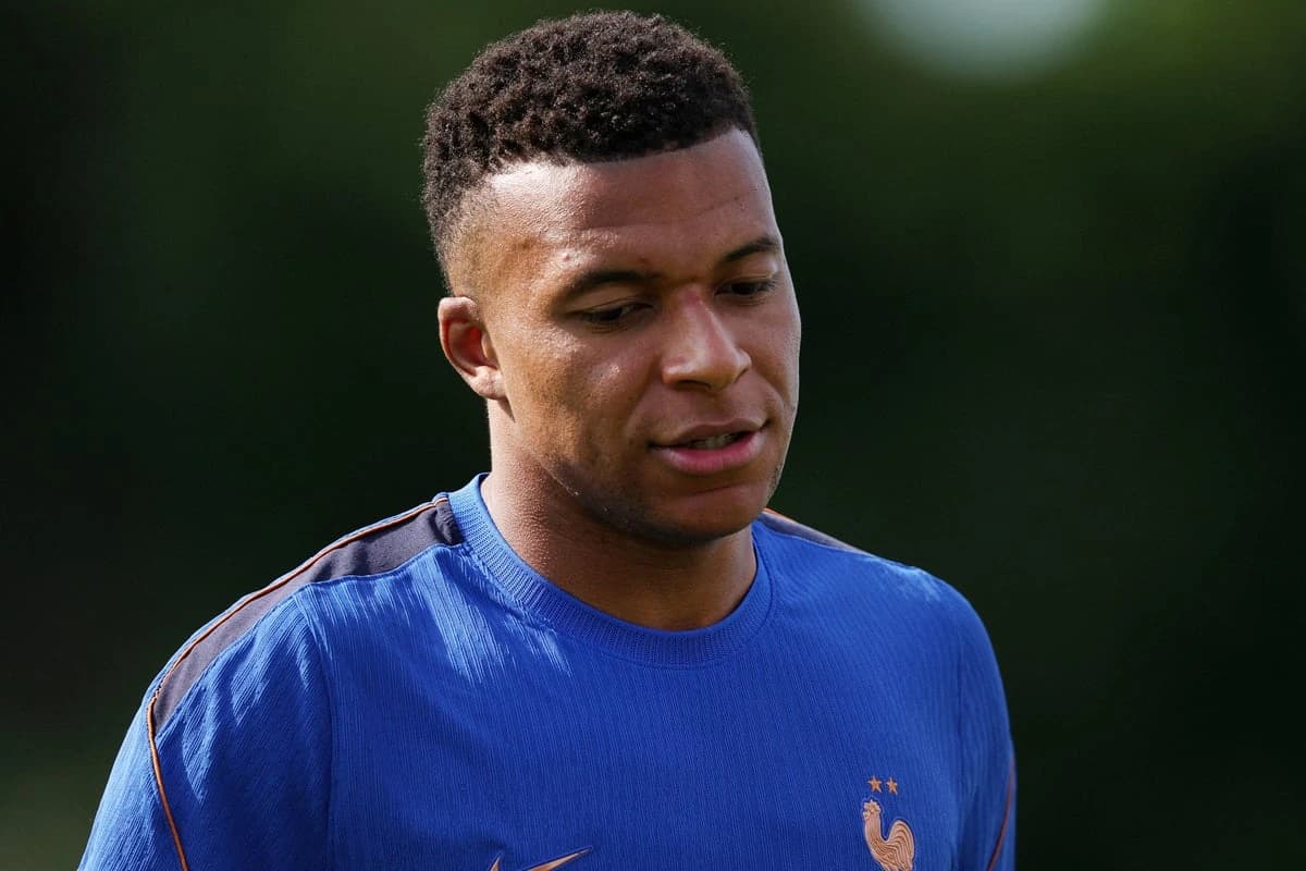 France vs Iraq LIVE: Kylian Mbappe reaches major milestone in World Cup clash
