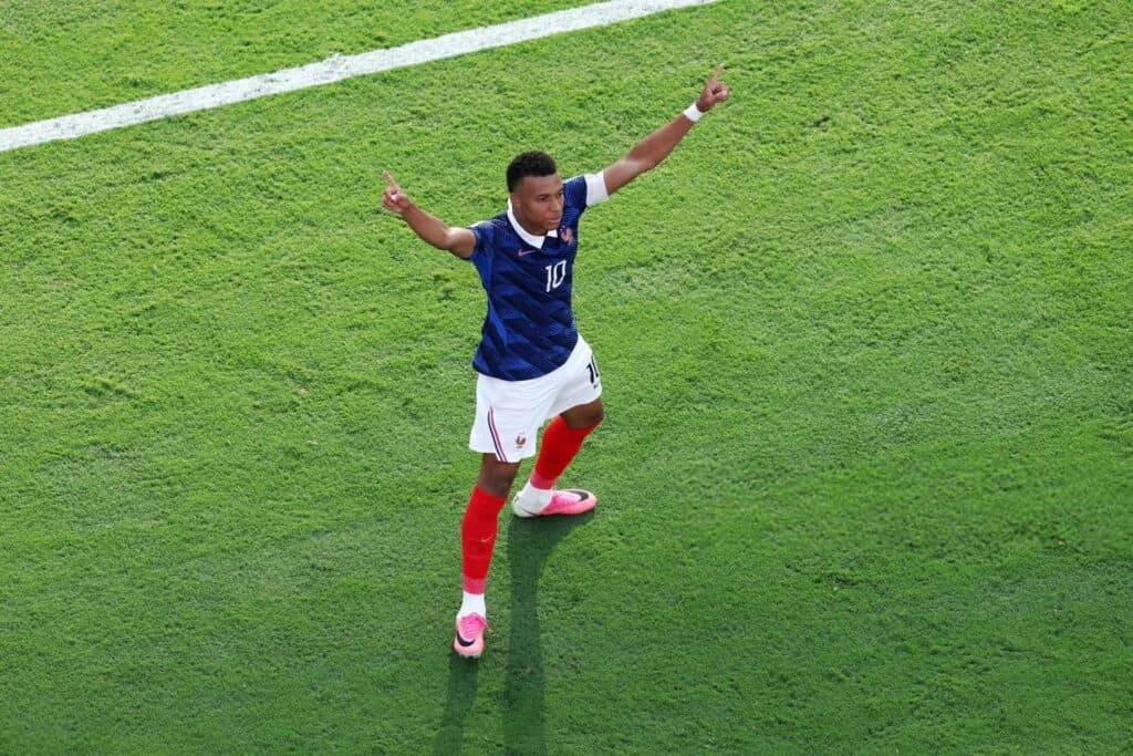 Franța se califică în optimi după 3-0 cu Suedia. Mbappé a făcut spectacol