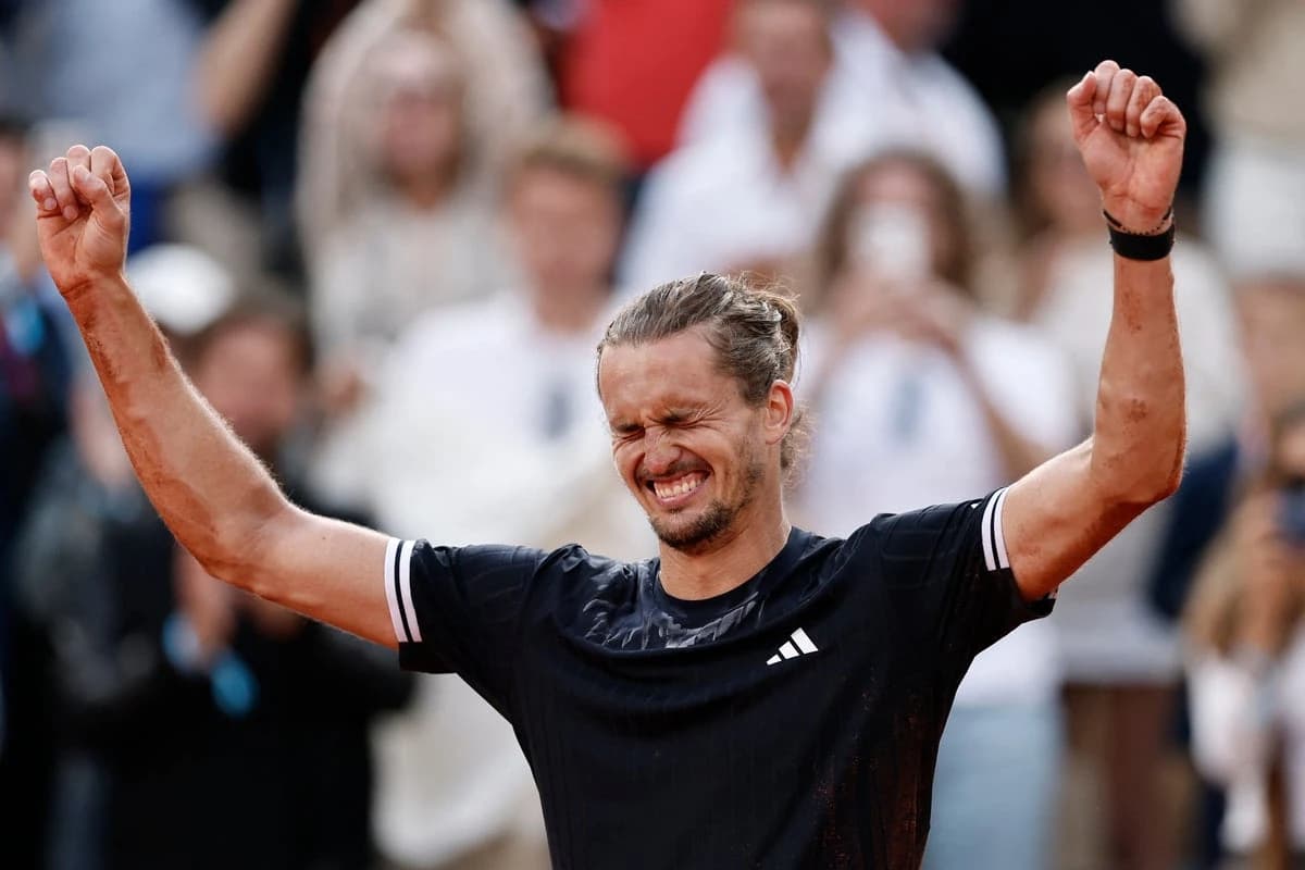 French Open final LIVE: Alexander Zverev ends grand slam hoodoo against Flavio Cobolli in five-set c