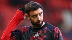 'Fully committed' Fernandes to remain Man Utd captain