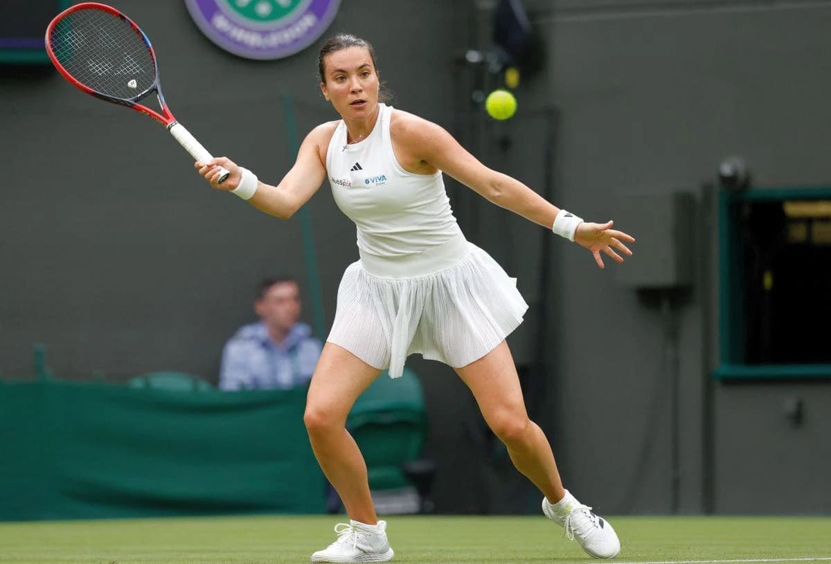Gabriela Ruse - Caty McNally, în primul tur la Wimbledon. Românca, aproape de break