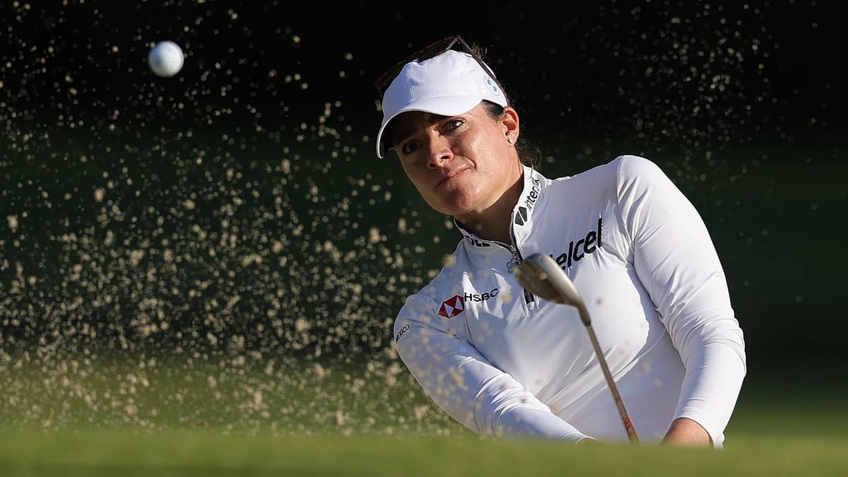 Gaby Lopez Capitalizes on Soft Greens, Strong Start in Arkansas