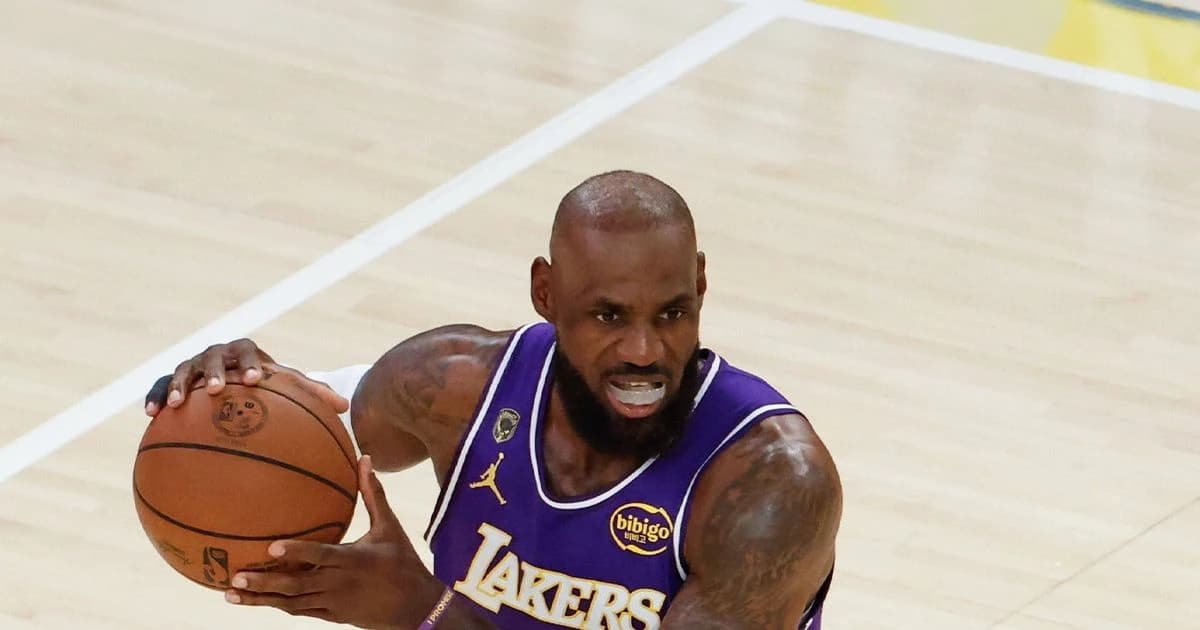 Gafa care a aprins NBA. Cum a anunțat Miami Heat transferul lui LeBron James înainte ca acesta să ex