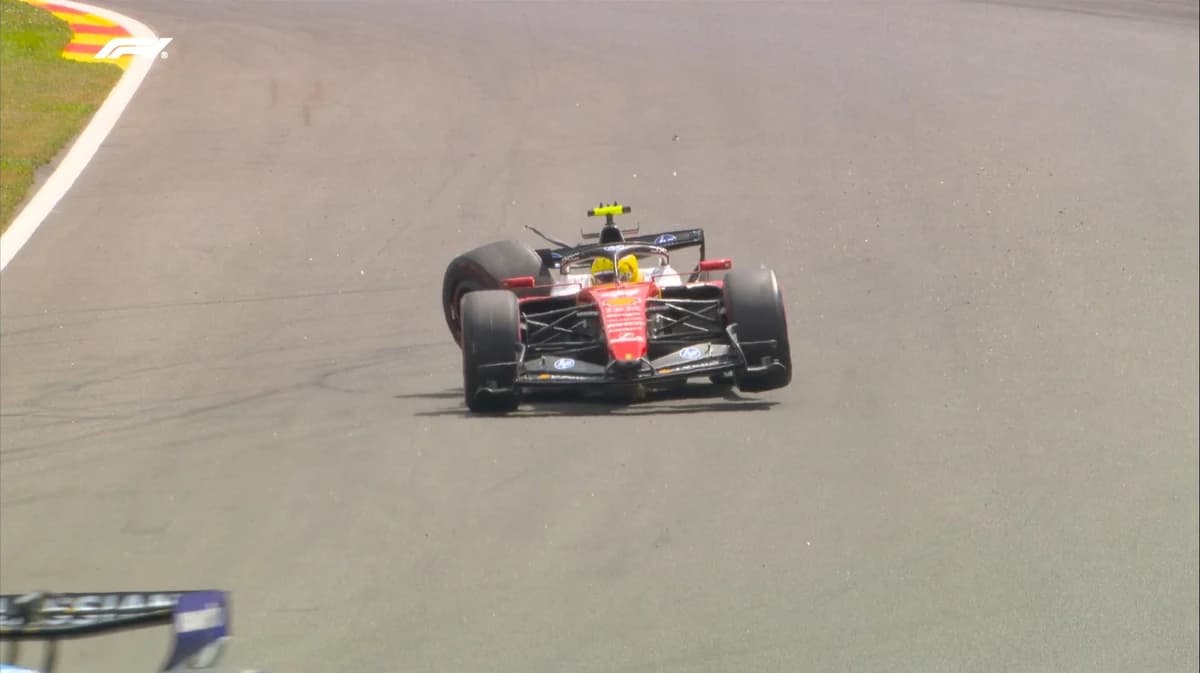 GALERIE FOTO: Hamilton a făcut praf maşina Ferrari în antrenamentele de la MP de Formula 1 al Belgie