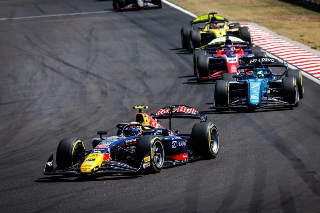 Galerie foto: Nikola Tsolov a avut primul contact cu un monopost de Formula 1