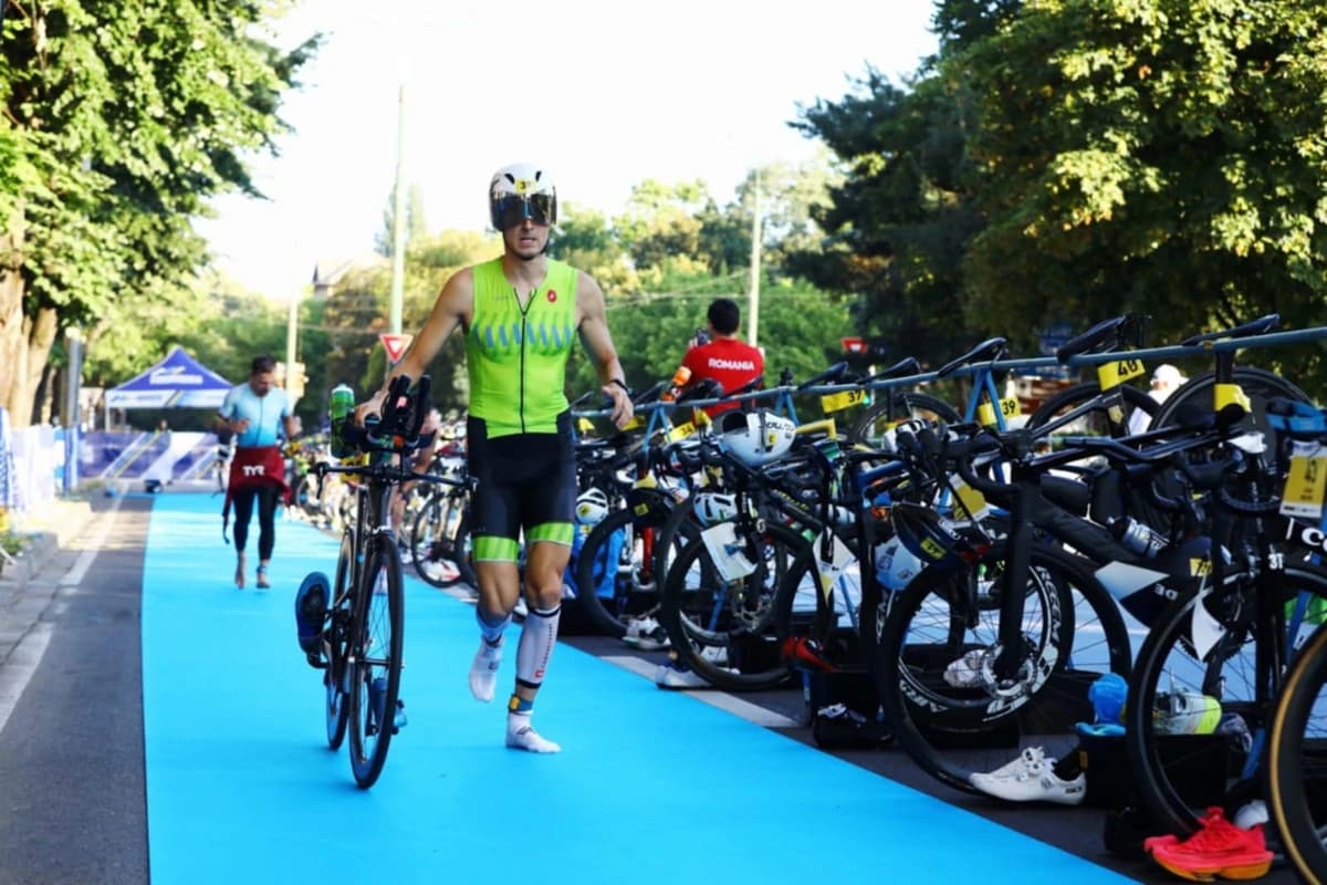GALERIE FOTO Sute de sportivi din 22 de țări, la Timișoara Triathlon, singurul triatlon urban din Ro