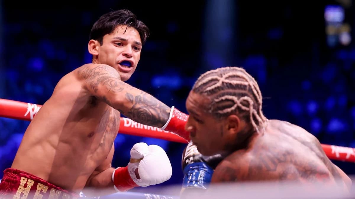 Garcia stops Benn in R2, retains WBC title