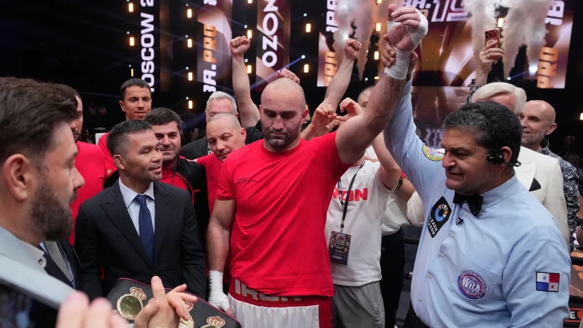 Gassiev marks first WBA heavyweight title defense by stopping Kadiru in round 6 - ABC News
