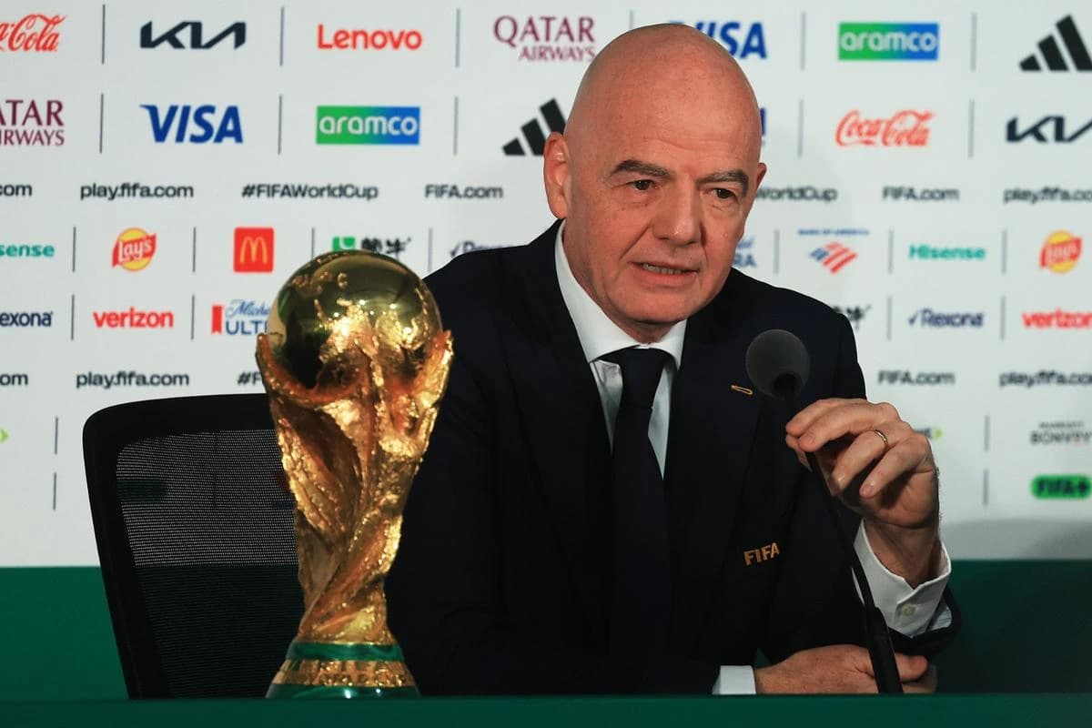 Gazeta a participat la conferința de o oră a lui Infantino: „Să vorbim și despre subiectele sensibil
