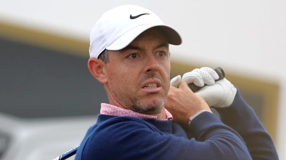Genesis Scottish Open: Rory McIlroy loses ground as fog halts play with Matt Fitzpatrick sharing lea