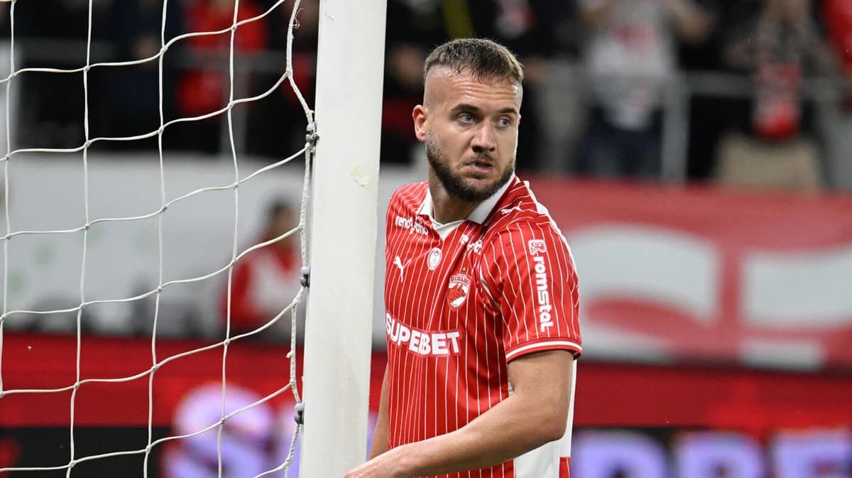 George Pușcaș s-a „rupt”! Atacantul s-a accidentat și a fost schimbat în minutul 38