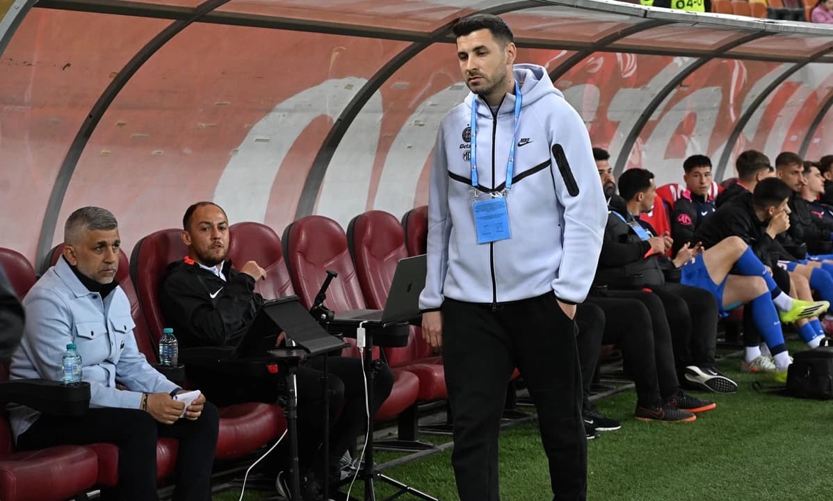 Gestul făcut de Lucian Filip la FCSB – Petrolul, primul meci după plecarea lui Mirel Rădoi
