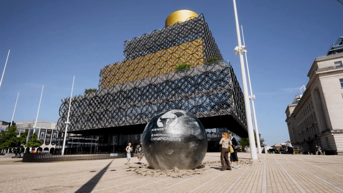 Giant athletics implements leave residents stunned one week ahead of Birmingham 2026 European Athlet