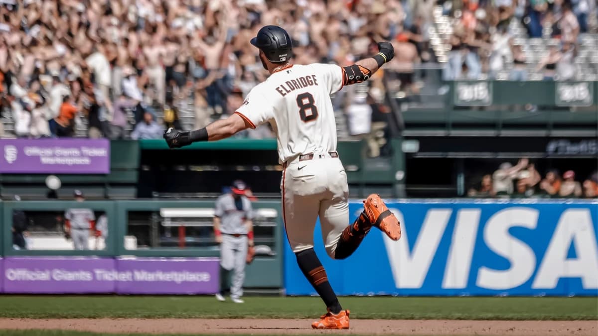 Giants' walk-off grand slam breaks record held by Roberto Clemente, caps comeback MLB hasn't seen in