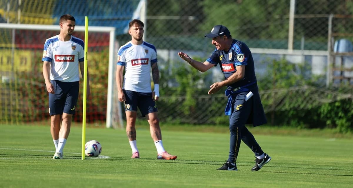Gică Hagi le-a ținut prima ședință fotbaliștilor României în vestiar: „Asta ne-a cerut”