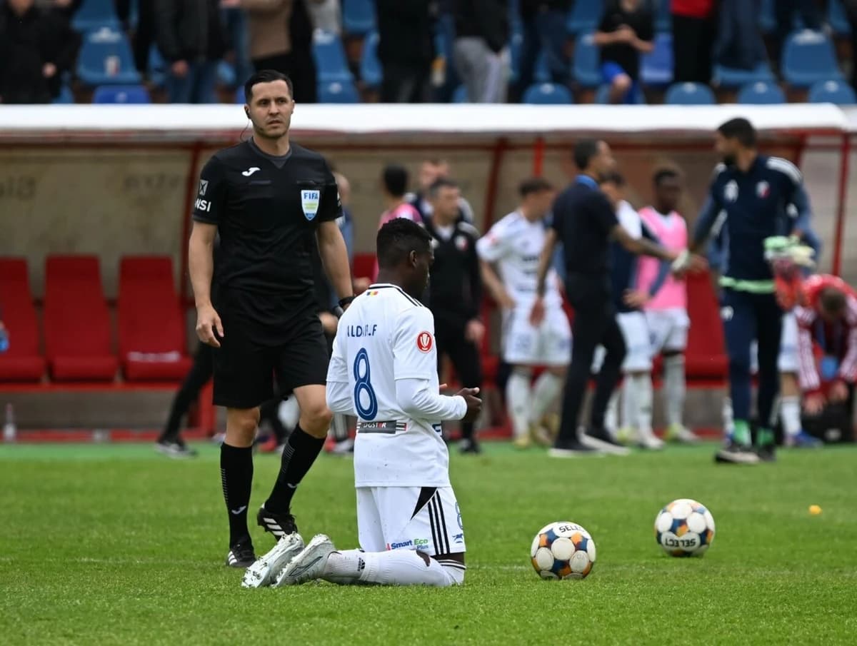 Gigi Becali l-a vrut la FCSB, amicul Iftime i-a cerut 500.000 de euro, iar acum fotbalistul a semnat