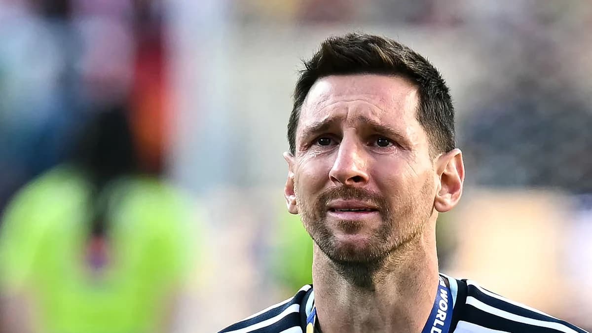 Global shock: Messi steps away from the pitch with no return date