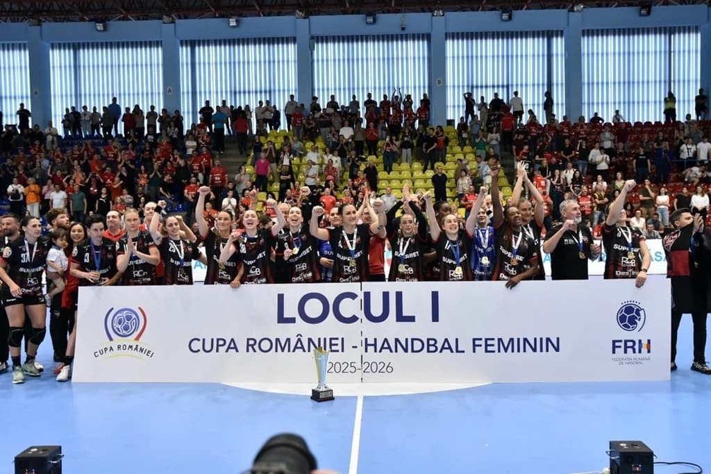 Gloria Bistrița a câștigat, în premieră, Cupa României la handbal feminin