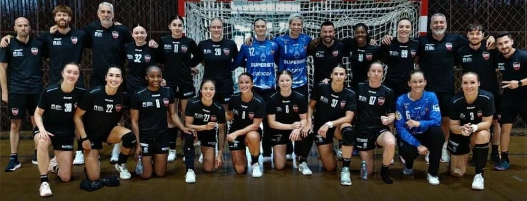 Gloria Bistrița, campioana României la handbal feminin, câștigă al doilea amical al verii. În ce for