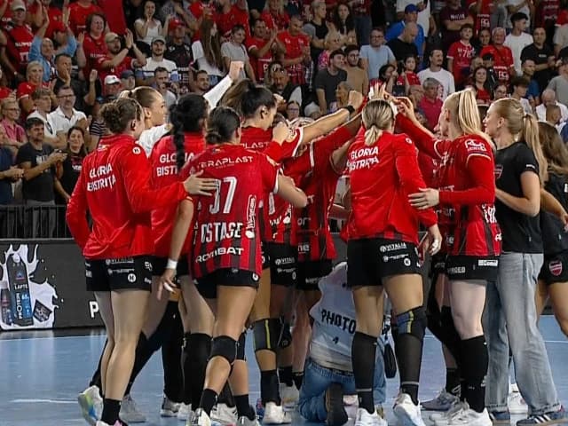 Gloria Bistrița - Corona Brașov e finala Supercupei României la handbal feminin! Vâlcea - CSM Bucure