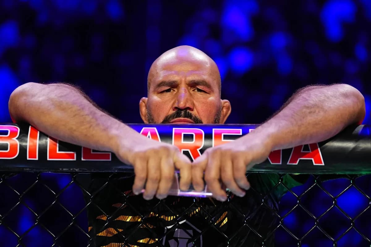 Glover Teixeira vs. Shogun Rua boxing match NOT a friendly exhibition — ‘I’m going to take his head
