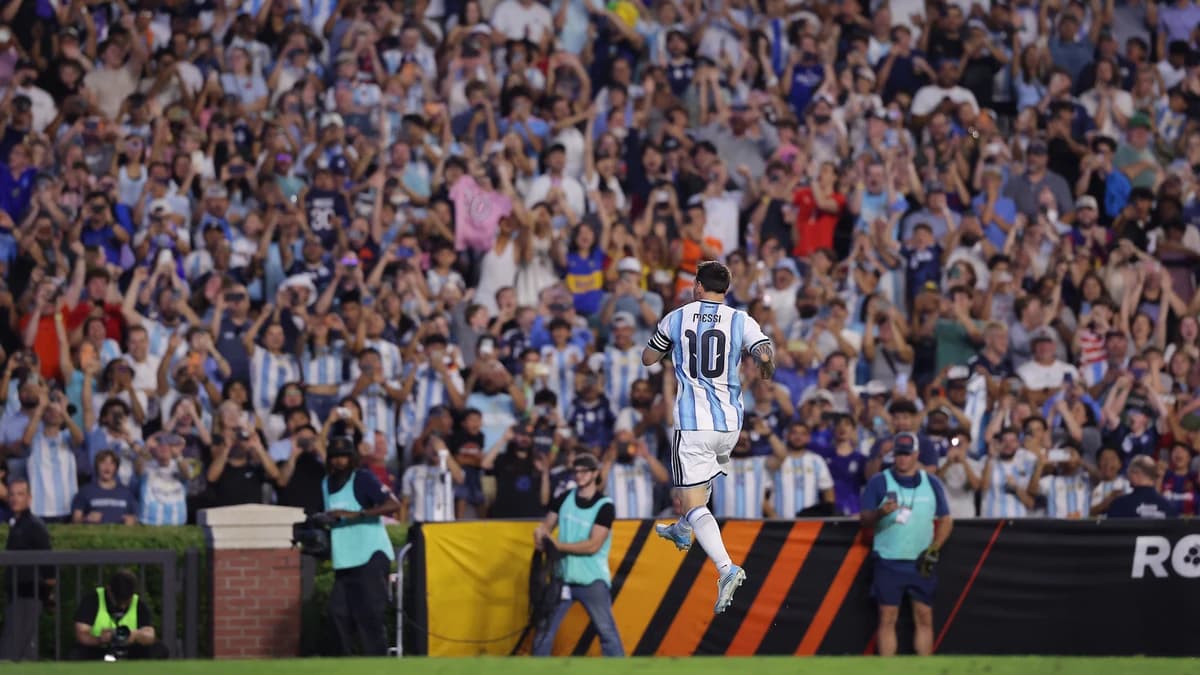 GOAL! Messi scores in Argentina's 3-0 win at Jordan-Hare