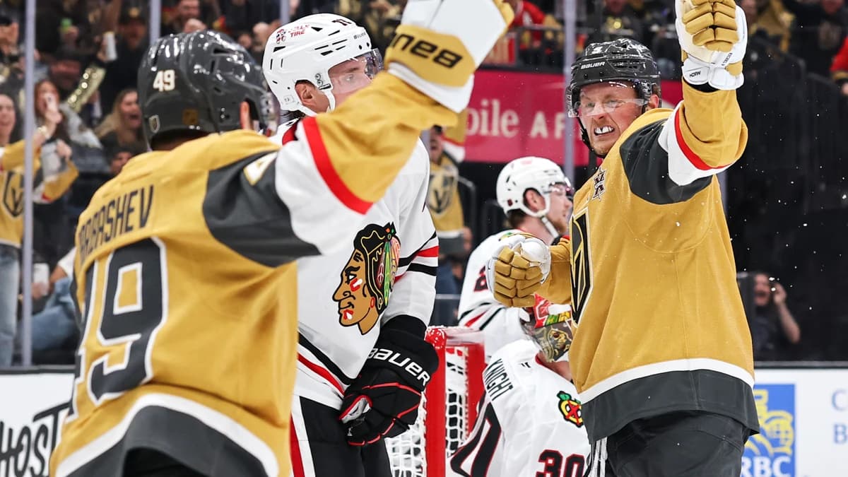 Golden Knights pull away from Blackhawks, win Craig's debut as coach